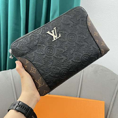 Picture of LV Wallets _SKUfw119169000fw